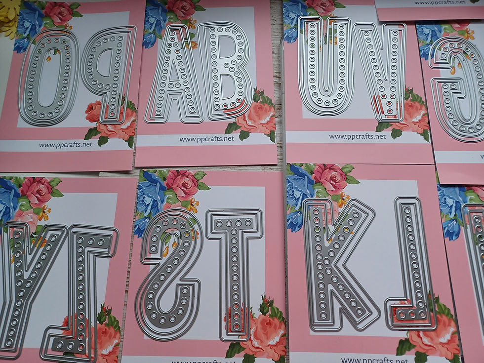 Miniatura: Oversized layering alphabet set