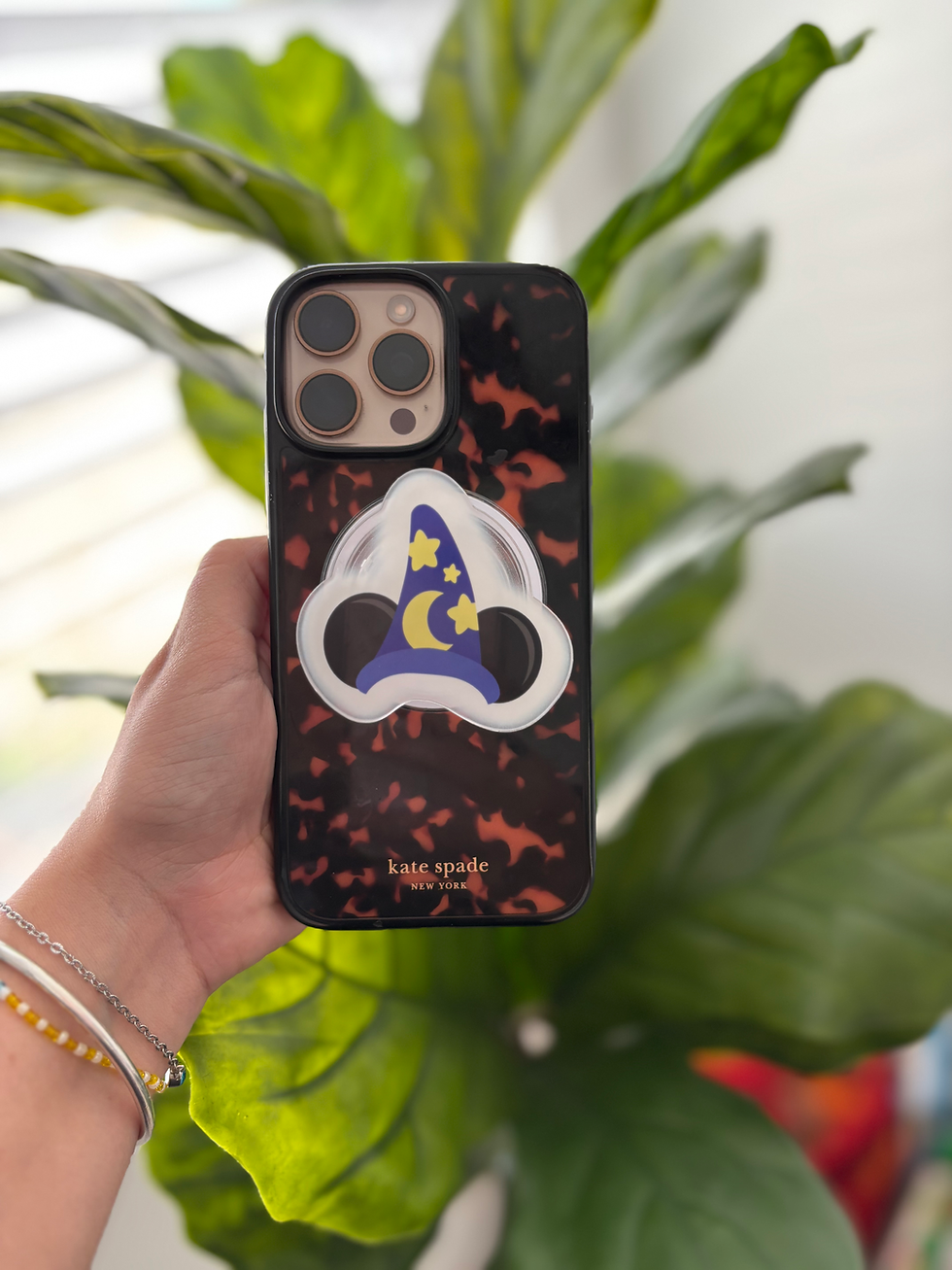 Thumbnail: Magical Magsafe PopSockets