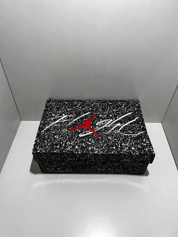 Thumbnail: Nike Air Jordan 4 Millitary Black