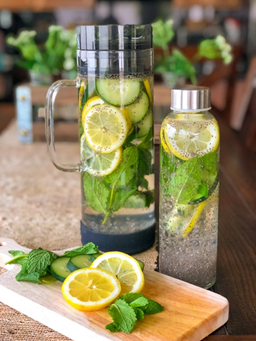 Cucumber & Chia Water 