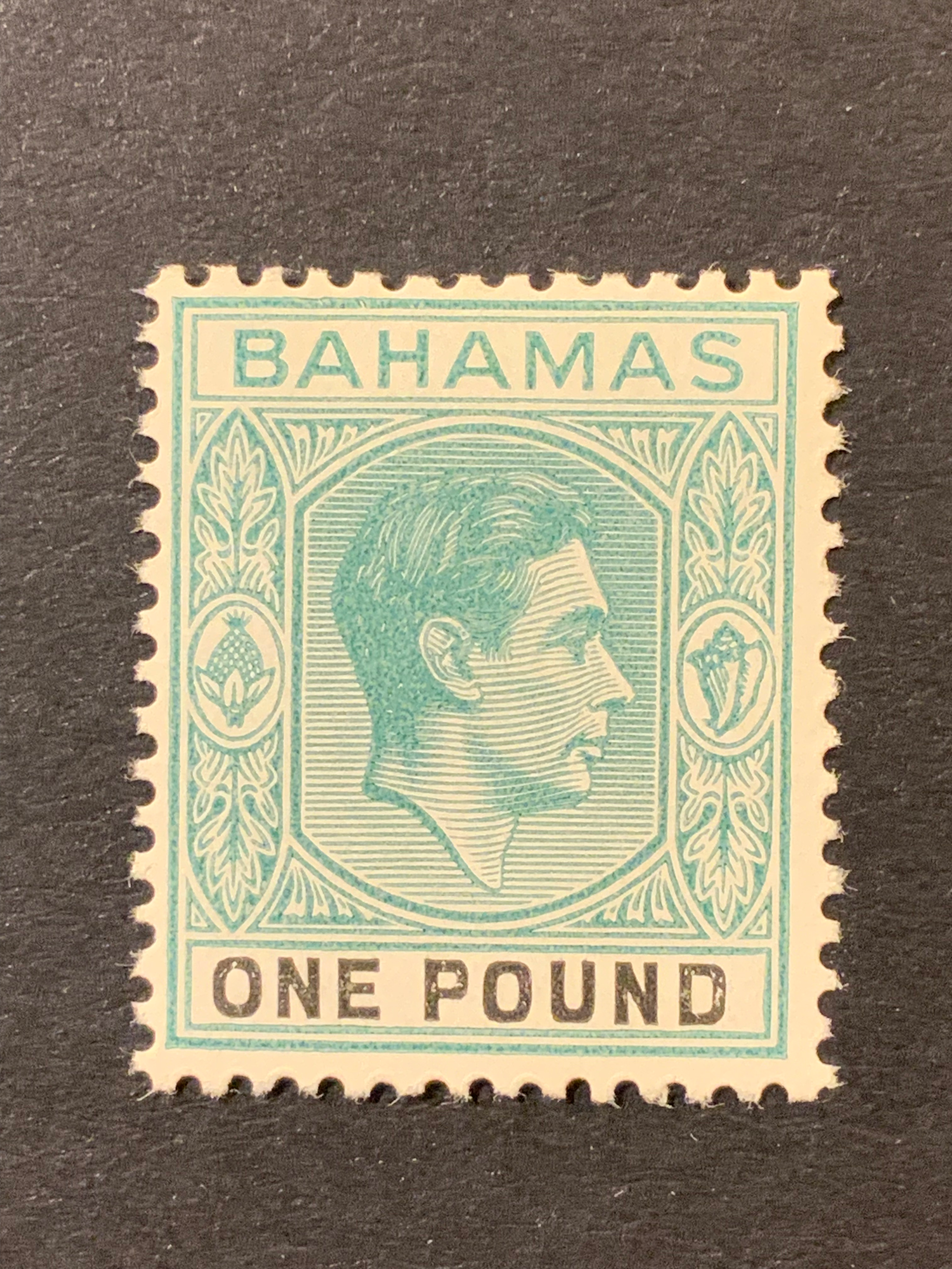 Bahamas 1943 KGVI £1 M/M SG 157a Cat £60 Blue green & black