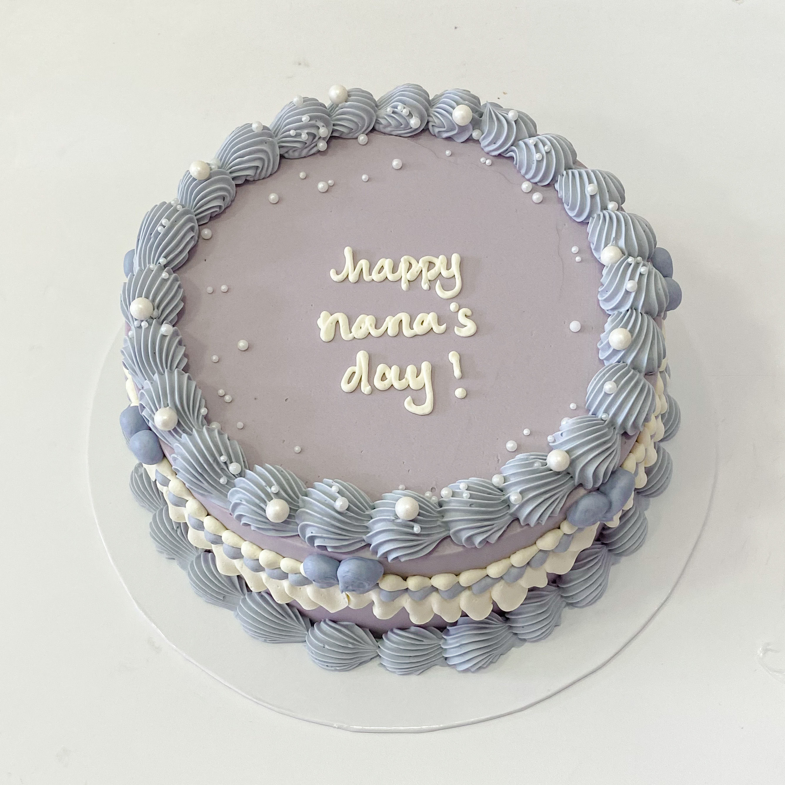 Vintage lettering Korean Style Cake