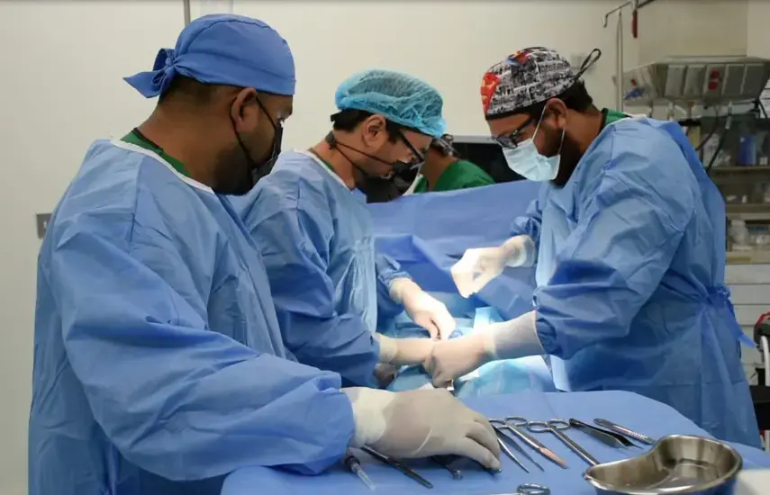 CSS lleva jornada quirúrgica extraordinaria a Bocas del Toro para reducir mora médica