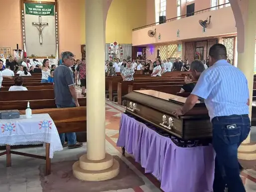 🌹 Justicia por Paola: comunidad de Chiriquí despide con dolor a la joven víctima de femicidio