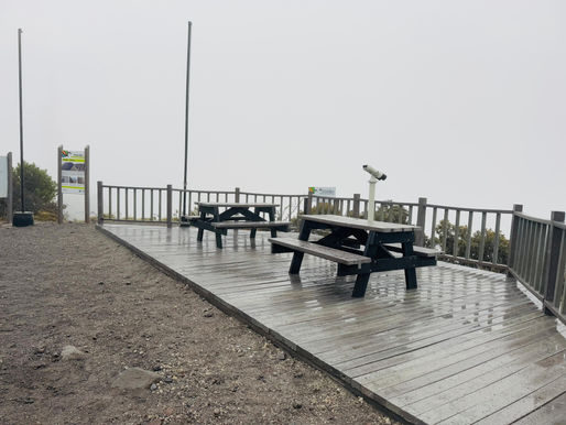 Rescatan a tres turistas que ingresaron por rutas no autorizadas en el Volcán Barú