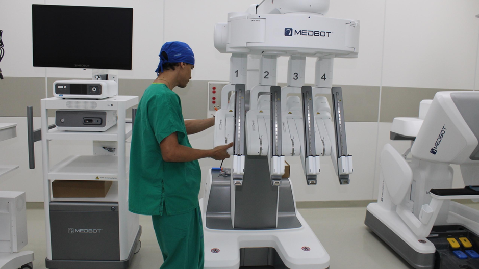 Hospital de David estrena robot quirúrgico que permitirá cirugías de alta precisión en Chiriquí