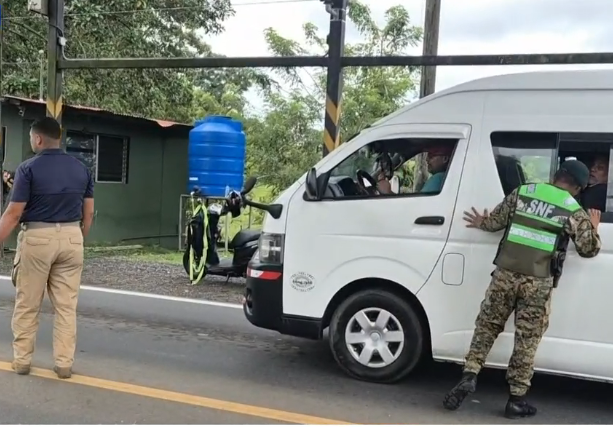 Autoridades refuerzan controles de encomiendas en Bocas del Toro y recomiendan enviar siempre la factura de compra
