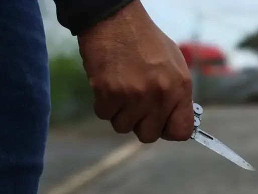 Escalofriante amenaza: detienen a hombre por agredir con cuchillo a su ex pareja embarazada en Chiriquí