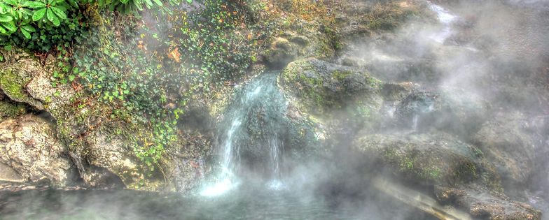 arkansas-hot-springs-flowing-down_edited.jpg