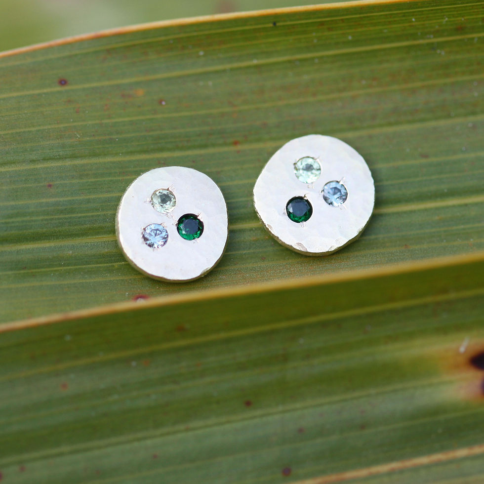 Thumbnail: Hammered Chunk Studs with 3 Birthstones in 14ky Gold