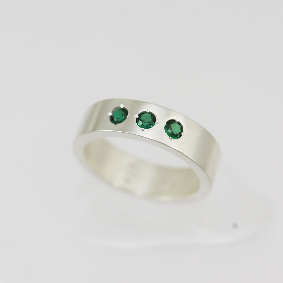Thumbnail: 3 Stone Mother's Ring 6mm in Sterling Silver