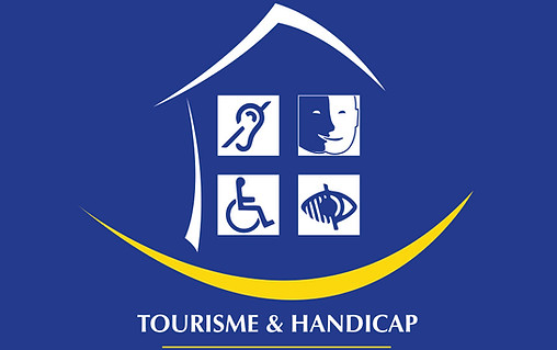 chambre double enfant animation club vacance résidence maison famille familal sécurité ferme du chateau monampteuil laon soissons hebergement chambre tourisme handicap pmr persone mobilté réduite