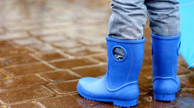child in boots by kozie clothes