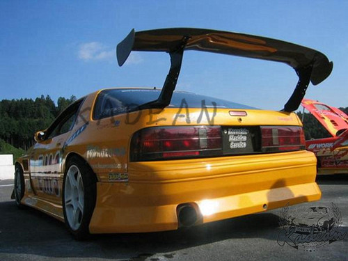 Mazda RX-7 86-92 FC3S modified with GARAGE BB carbon fiber rear wing ...