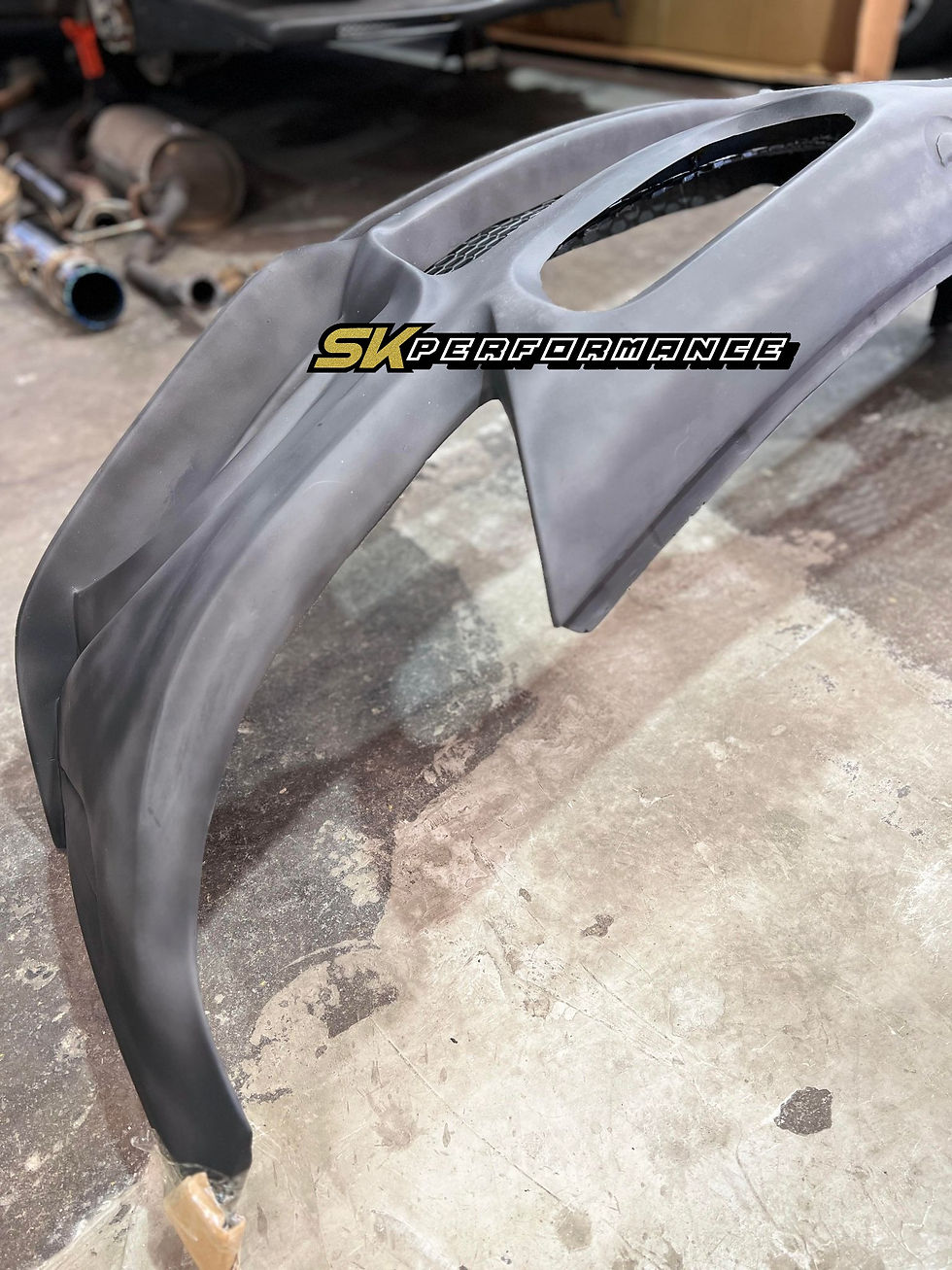 Thumbnail: BMW Z4 E85 03-08 - Rowen Style Front Bumper*