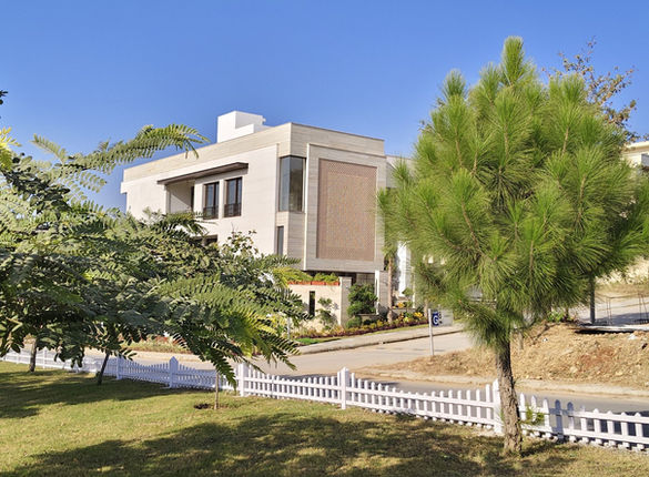 1 Kanal House