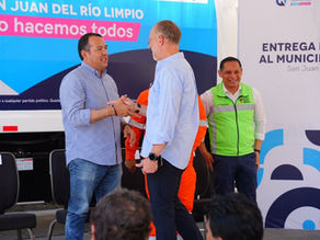 Entrega Marco Del Prete camión de recolección en San Juan del Río