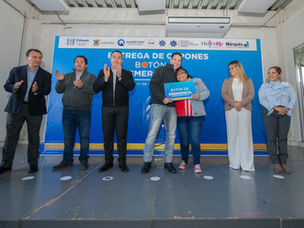 Rodrigo Monsalvo encabezó la entrega de cupones “Botón de Emergencia”