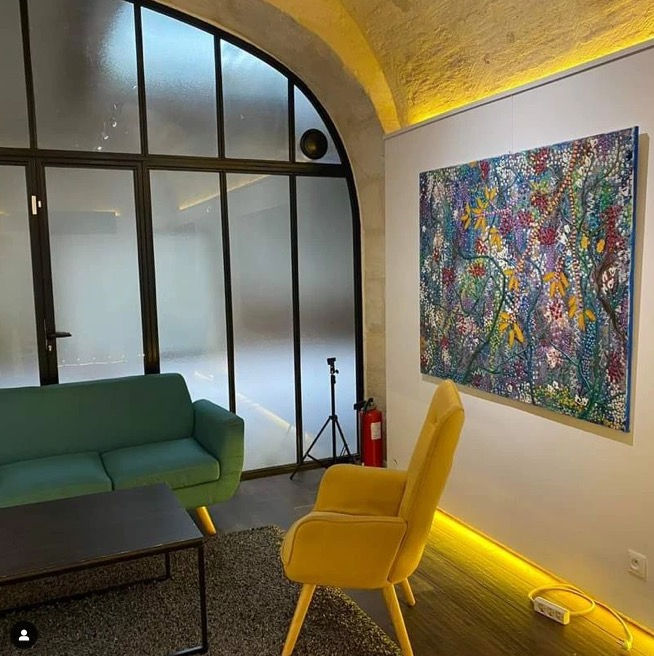 ©EsraTrolonge Paintings | On the Wall