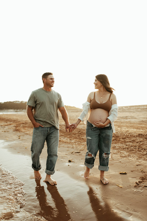 Dreamy Austin Texas maternity session