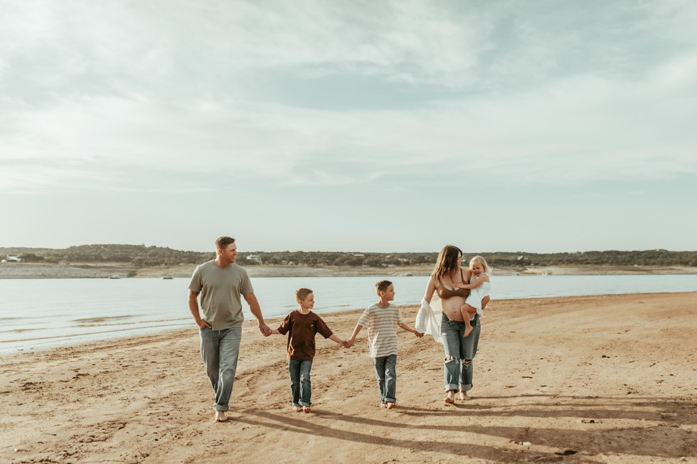 Dreamy Austin Texas maternity session