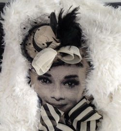 115_Mini_chapeau_crème_à_voillette_mouchetée