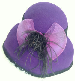 109 Feutre Liz Clairborne