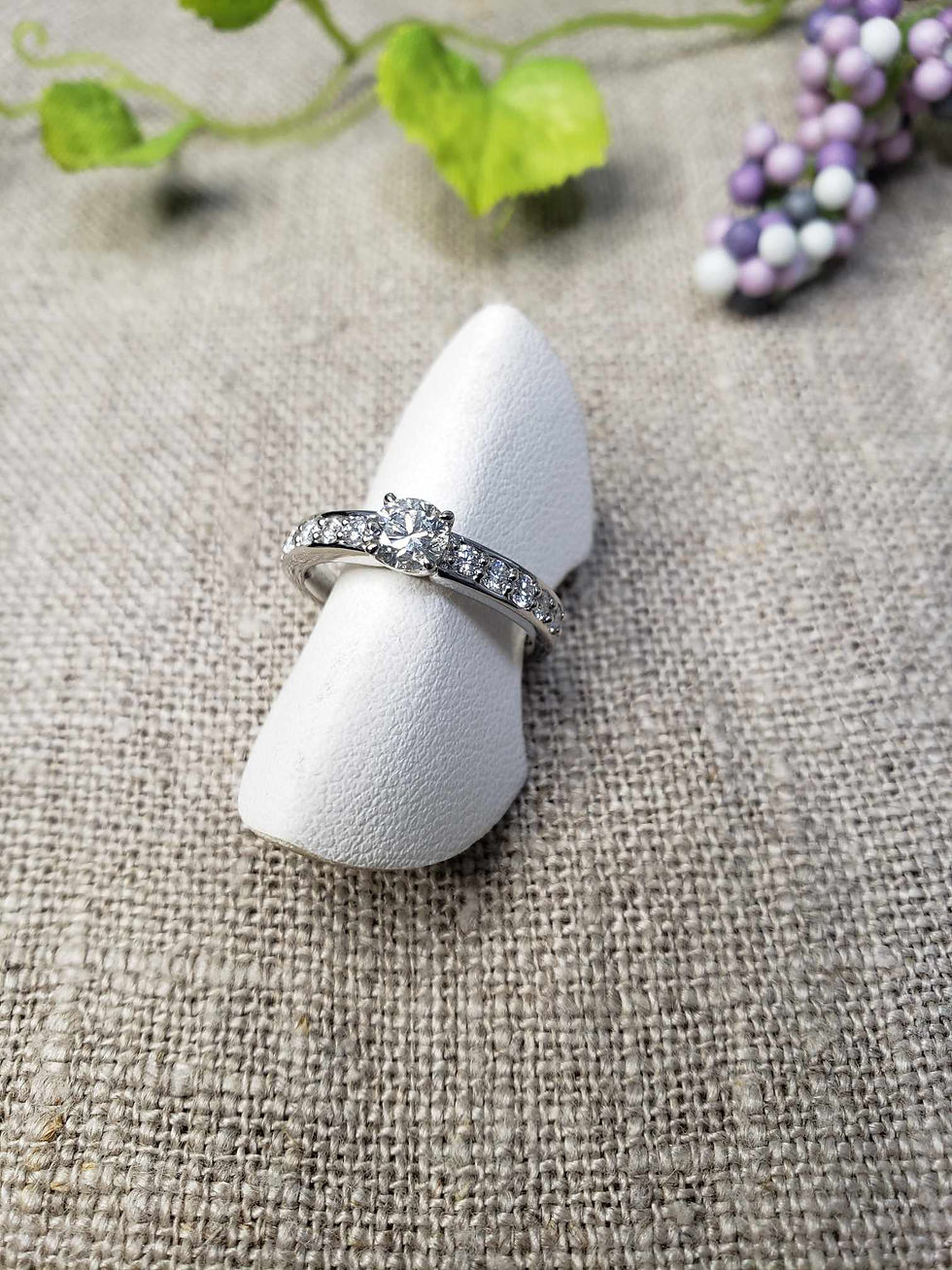 婚約指輪のジュエリーリフォーム　ダイヤモンド