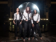 Theatre Review - Les Femmes
