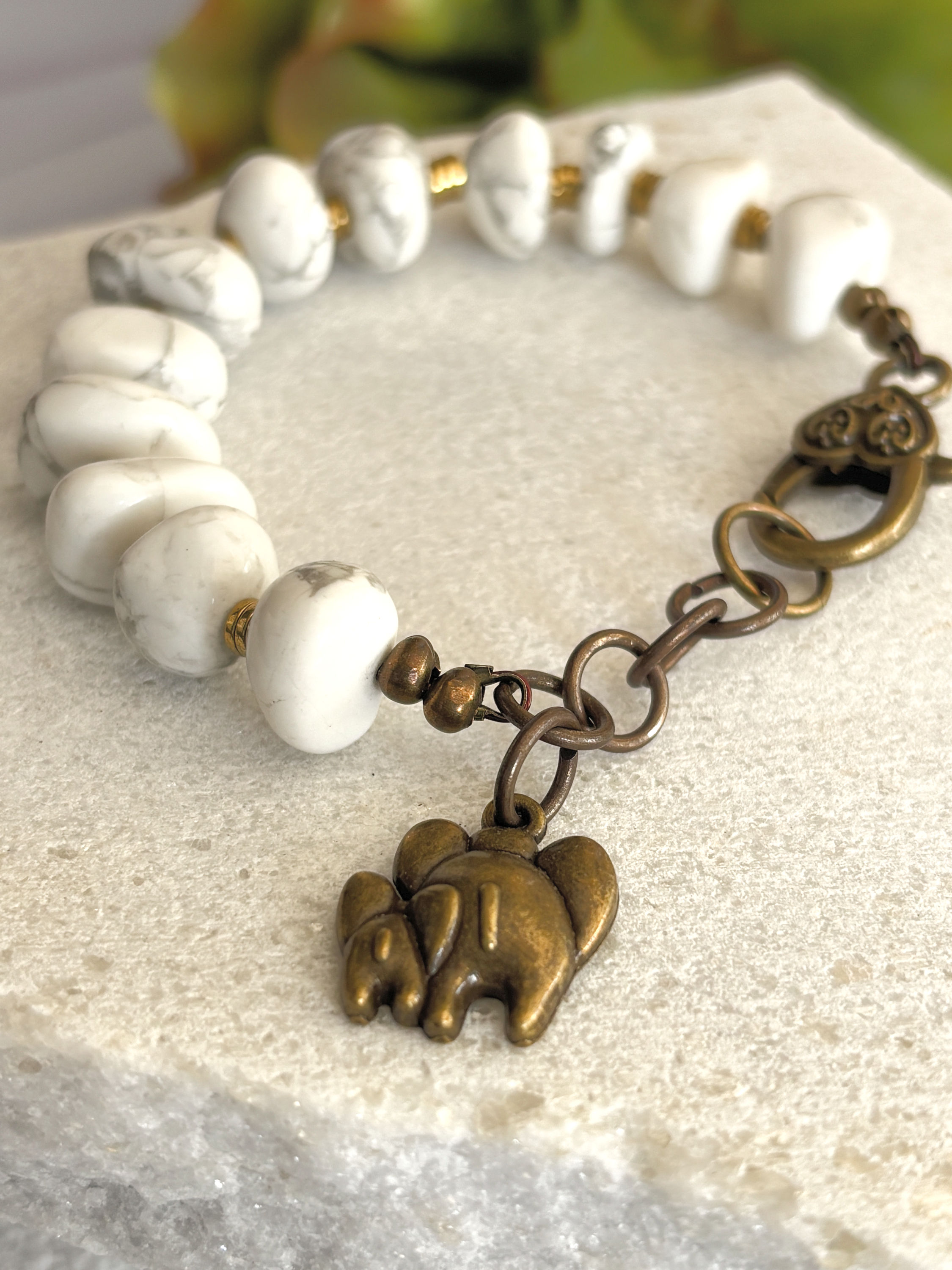 howlite bracelet with mother elephant and calf