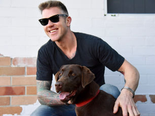 Hunks, Dogs and Bars: STRUT WITH MUTTS for Animals in Need