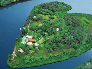 Imagine spending two night’s exclusive and sole use of Richard Branson’s Makepeace Island for a fami