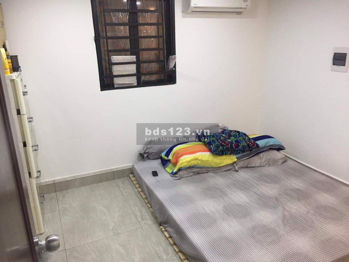 Bán nhà riêng chính chủ gần quận 1, DT 32m2 x 3 tầng, SHR giá 1,6 tỷ