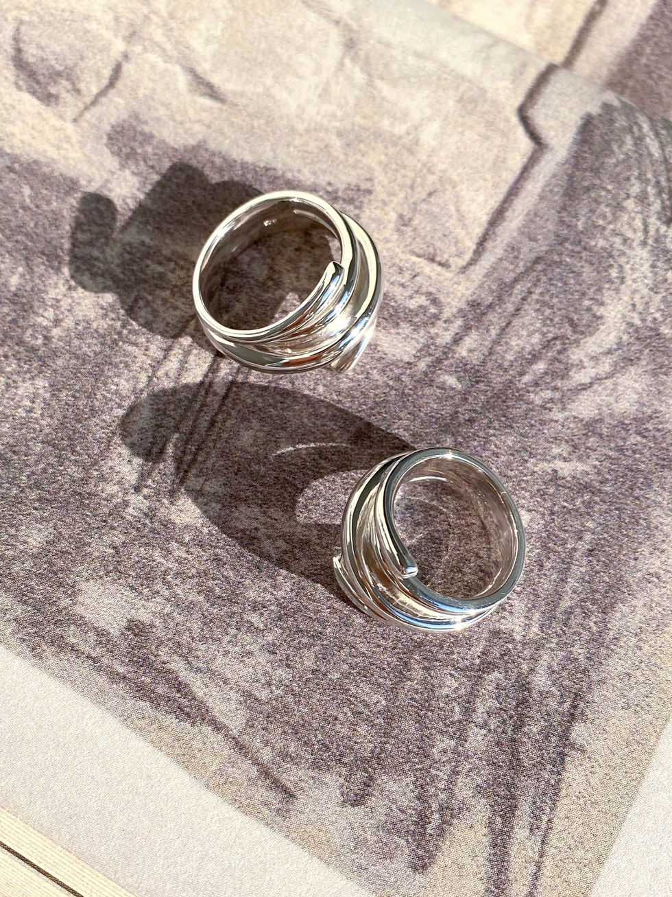 Thumbnail: like wrapping a rope ring