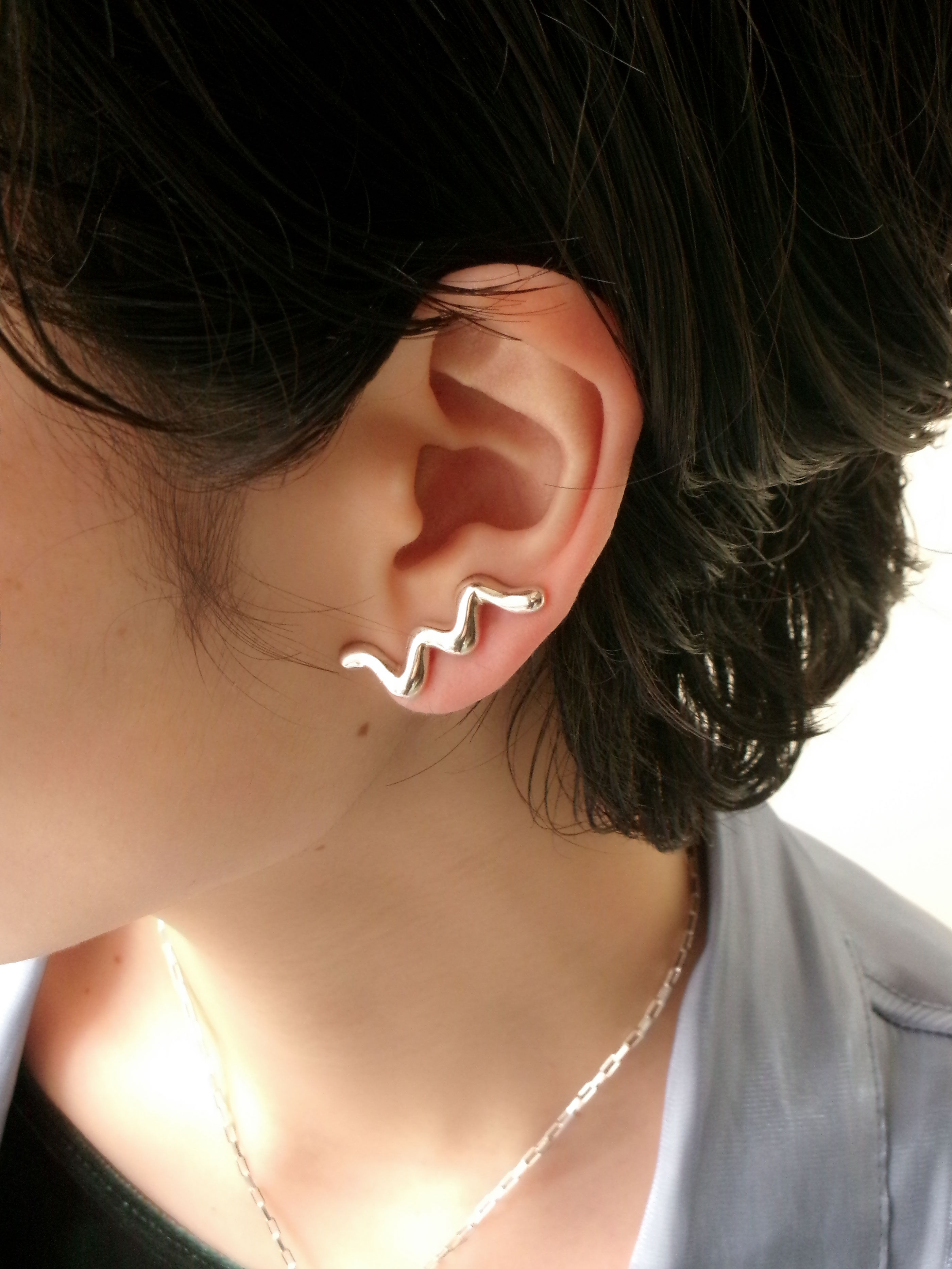 wavy ear clip
