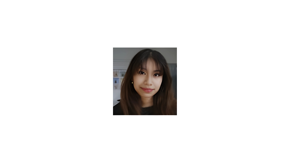 Smiling young woman, headshot
