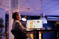 Automated restaurant lighting system for ambiance control