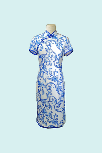 【真　作】上野焼、高鶴元、『金彩葡萄型掛花入』銘「GK・落款」有、共布、共箱 真 作】上野焼、高鶴元、『金彩葡萄型掛花入』銘「GK・落款」有、共布、