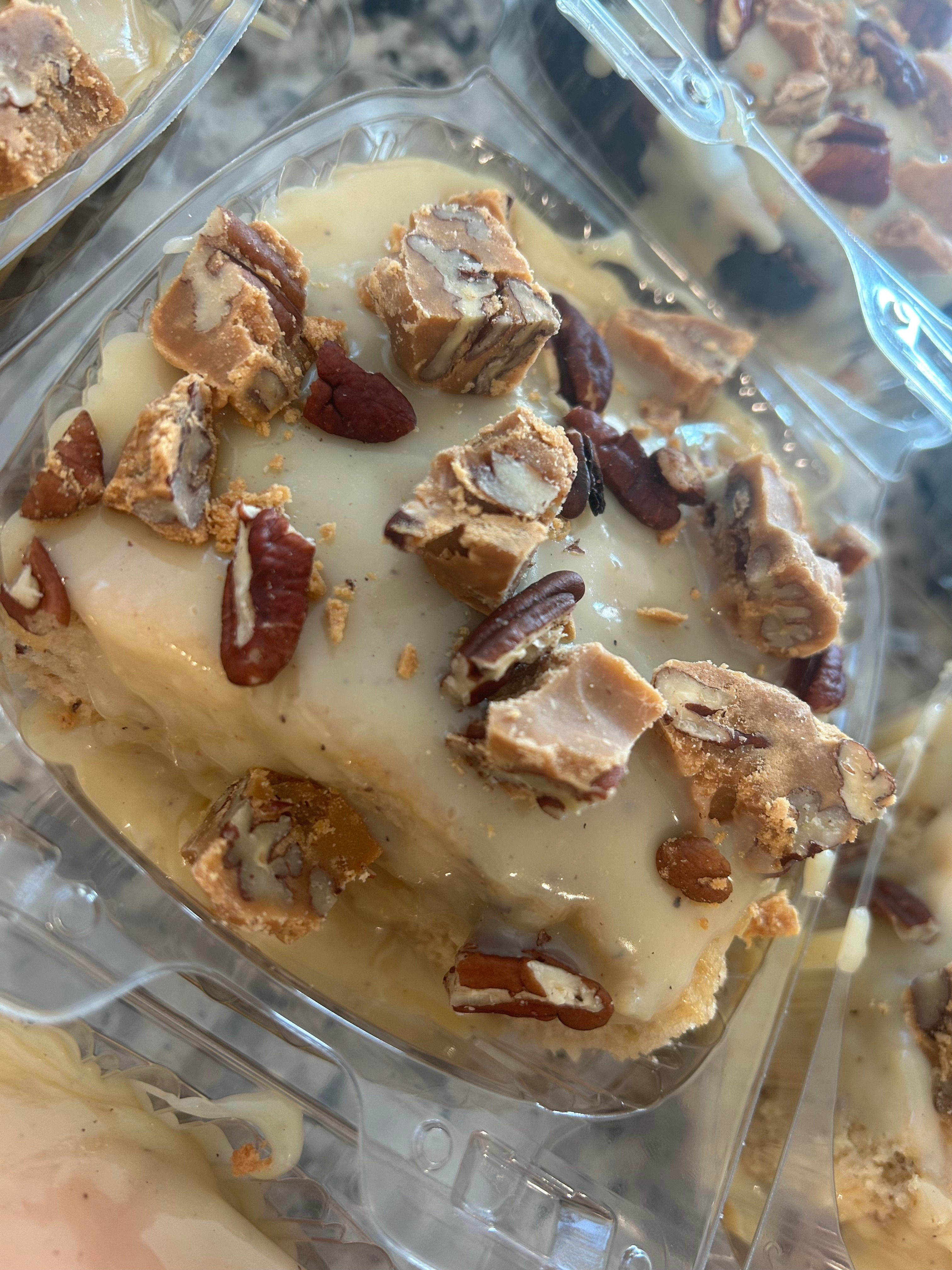 Pralines & Cream Cake