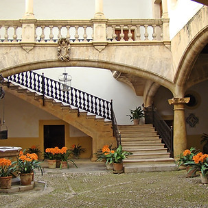 building-500295.jpg