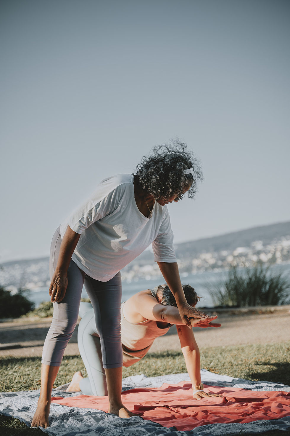 Relaxing yoga session for all levels at Yoga Story Kilchberg