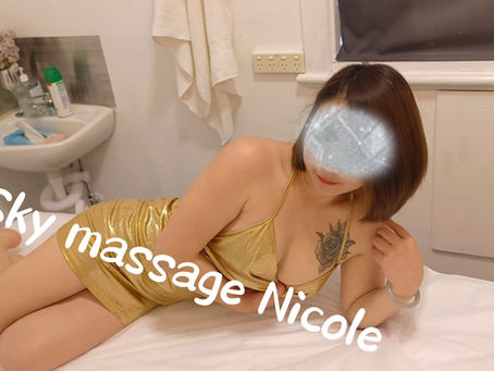 New girl Nicoe at your service