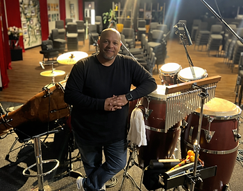 Johnny black shirtPercussion.png