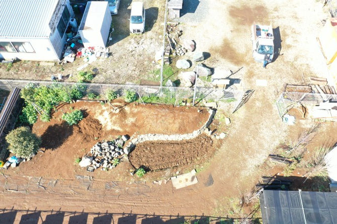 正門、水田、築山付近（ドロ－ン映像）