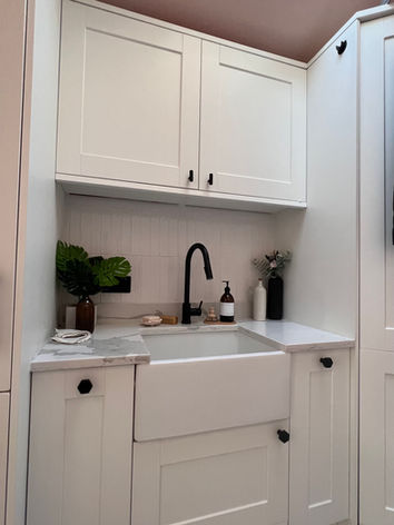 bespoke kitchen fitting