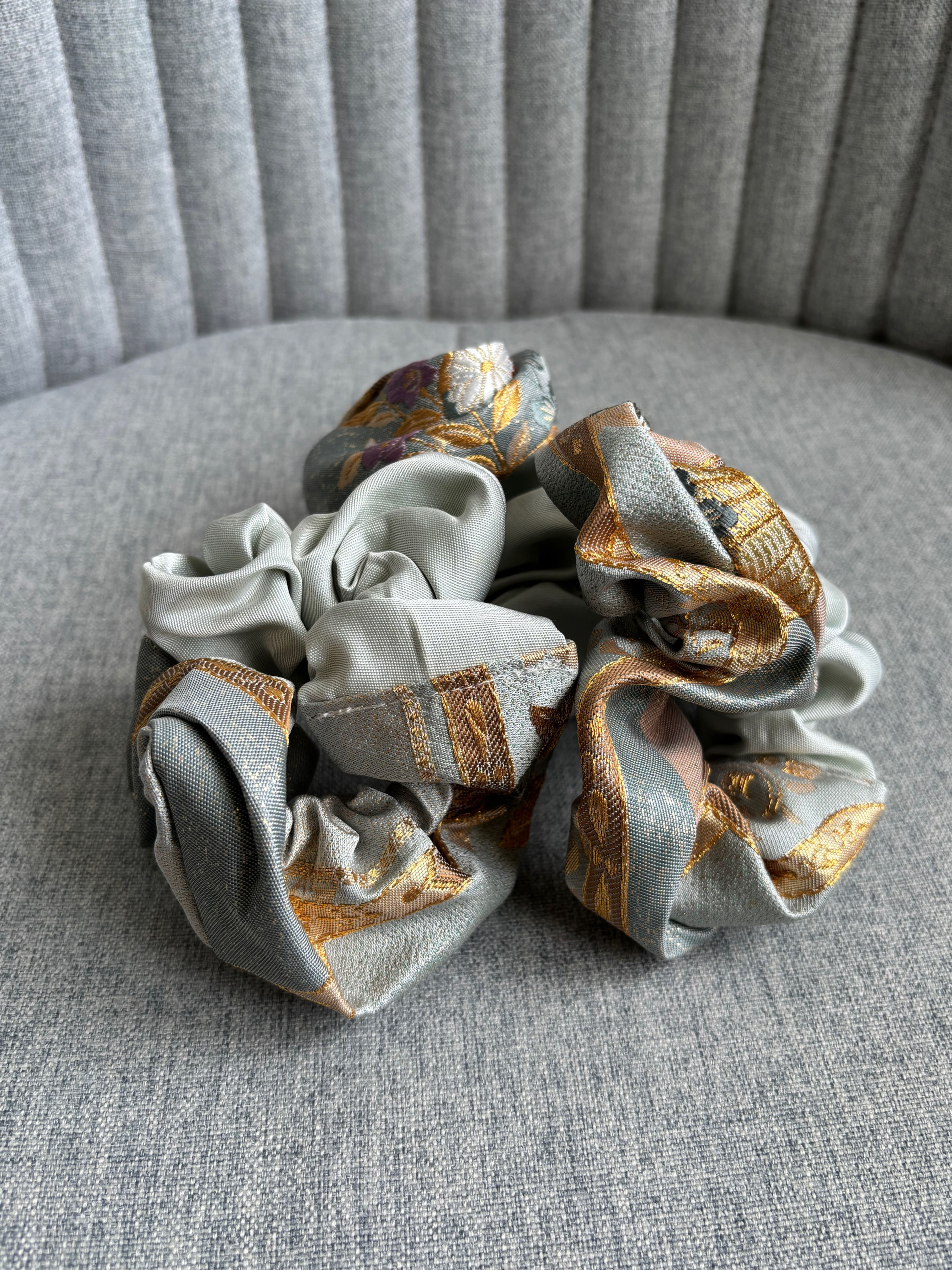 Golden Floral Basket Vintage Silk Kimono Scrunchie/花籠のシュシュ