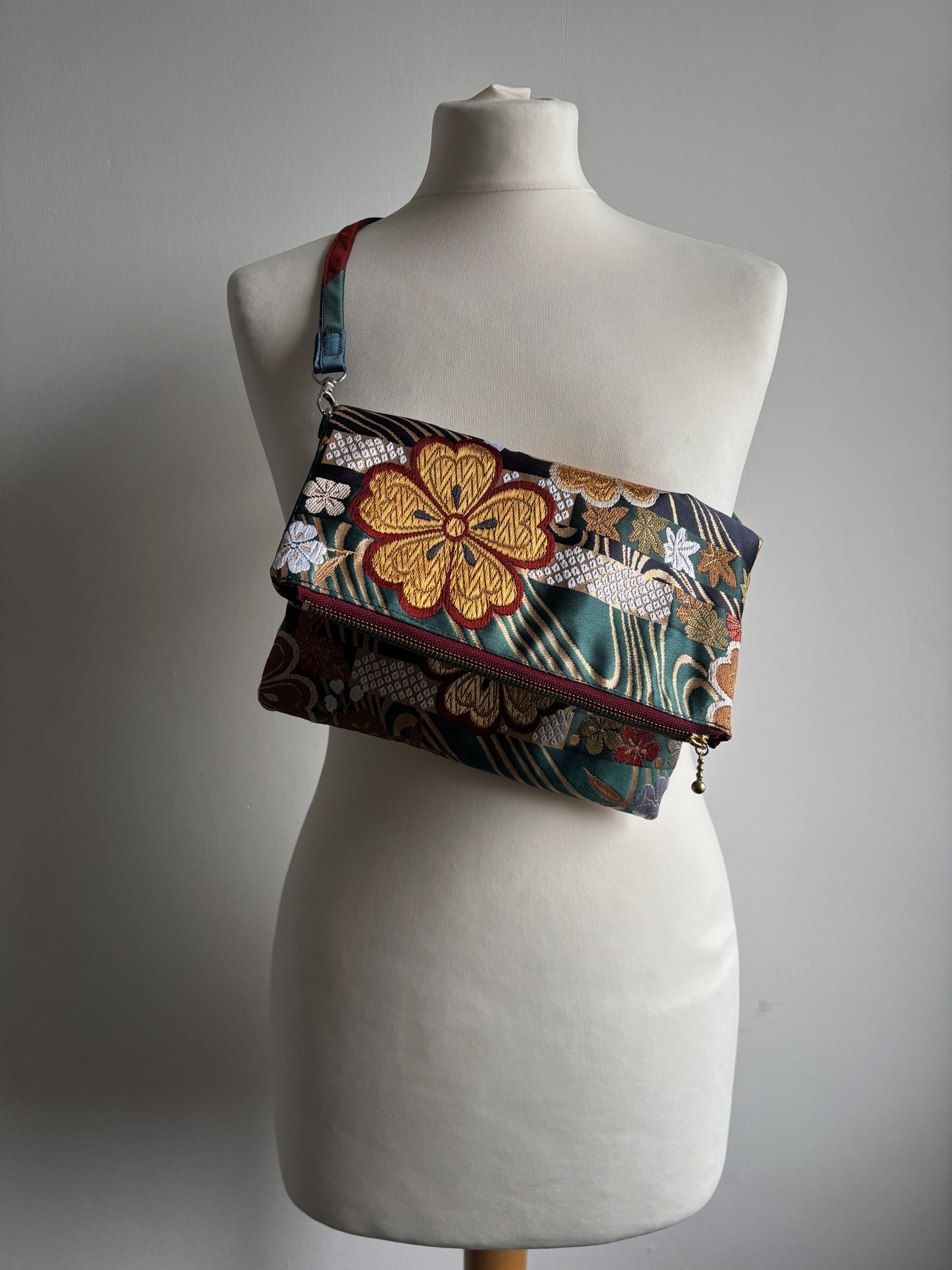 Emerald Dark Green Butterfly Vintage Silk Kimono Clutch Bag/ 蝶々のクラッチバック