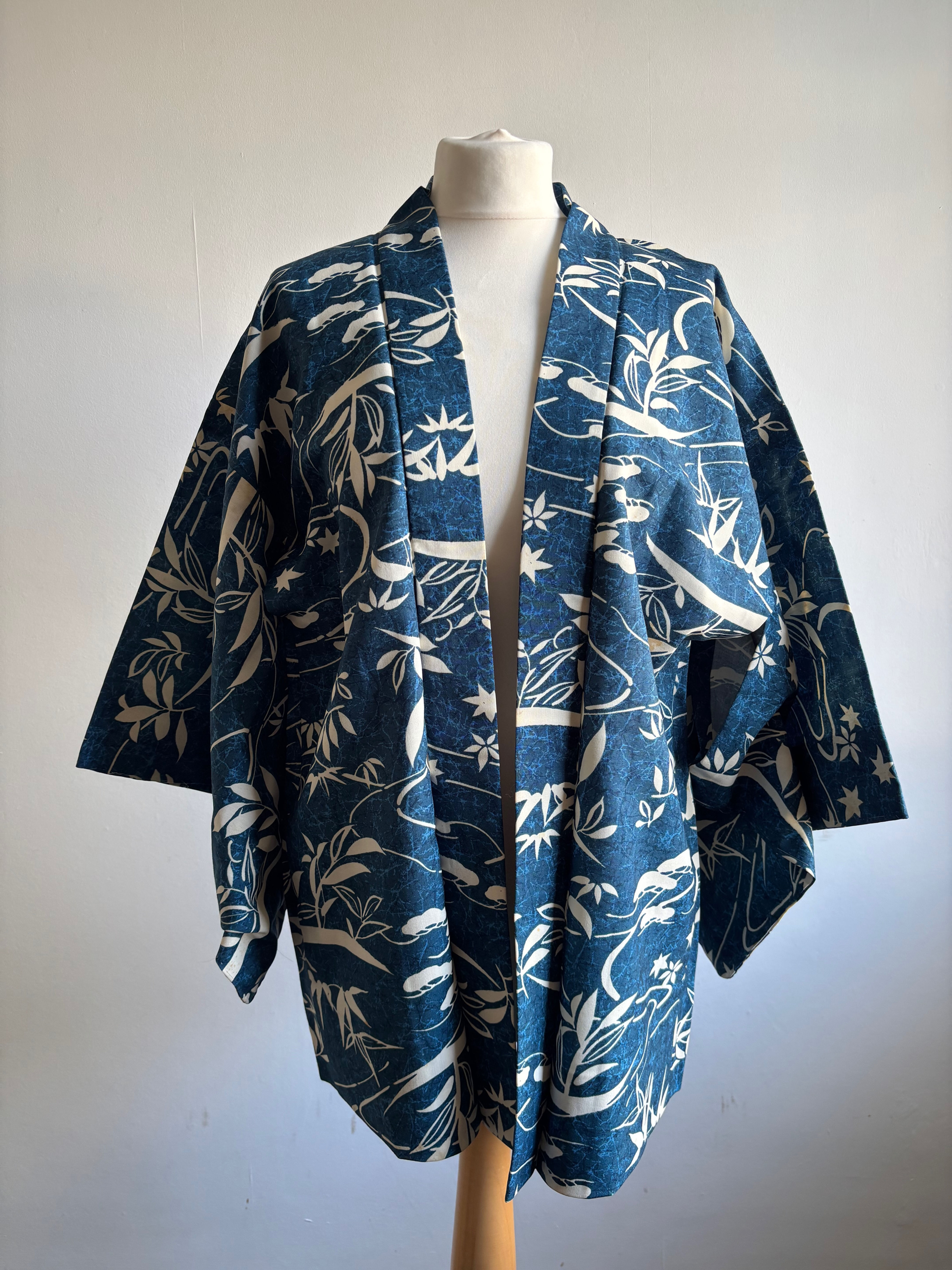 Navy Blue Flowing Water – Vintage Cotton Haori Jacket / 流水文様の羽織ジャケット