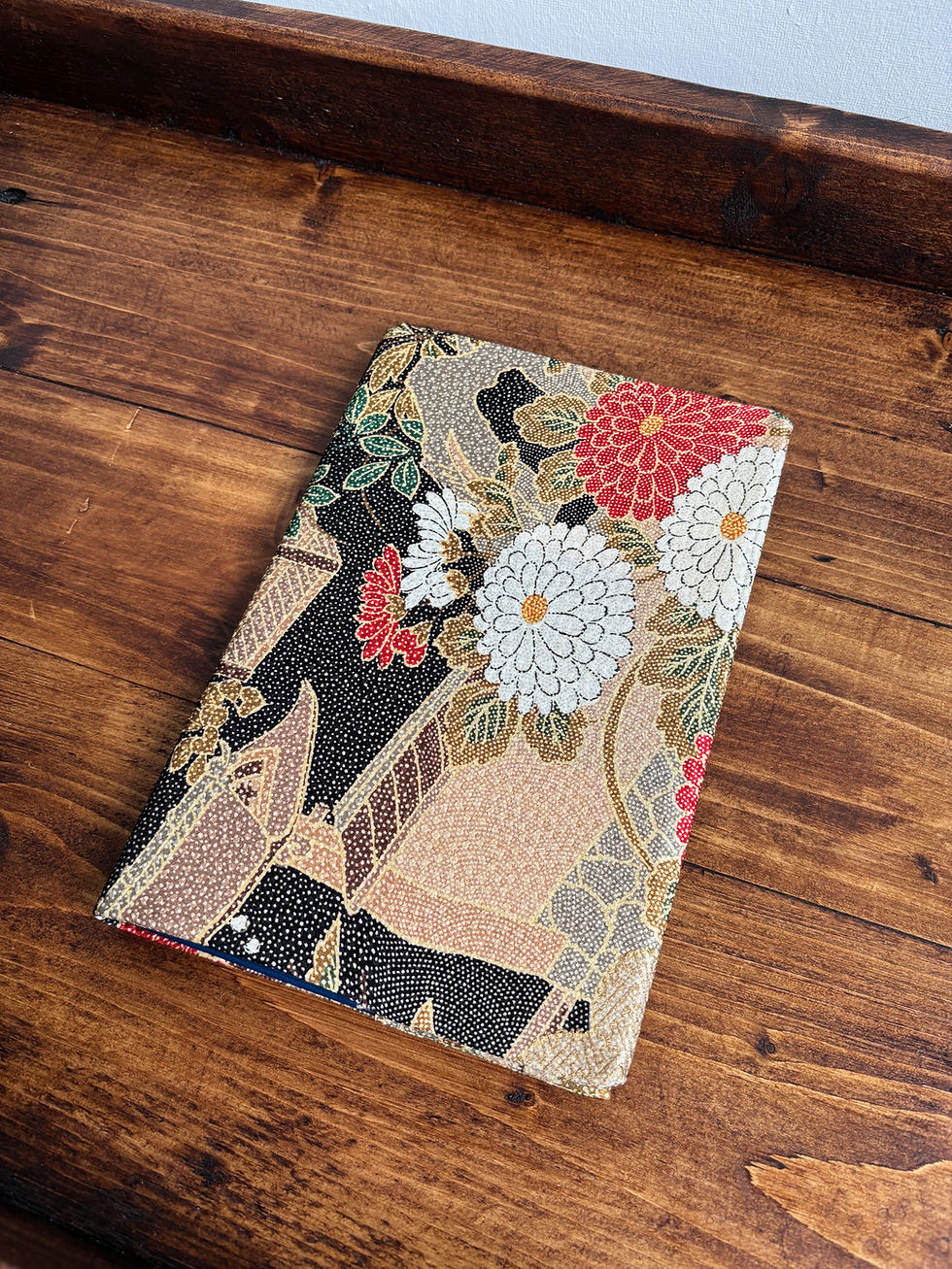 Thumbnail: Golden Maple & Chrysanthemum Vintage Silk Kimono Journal / 金楓菊柄ジャーナル