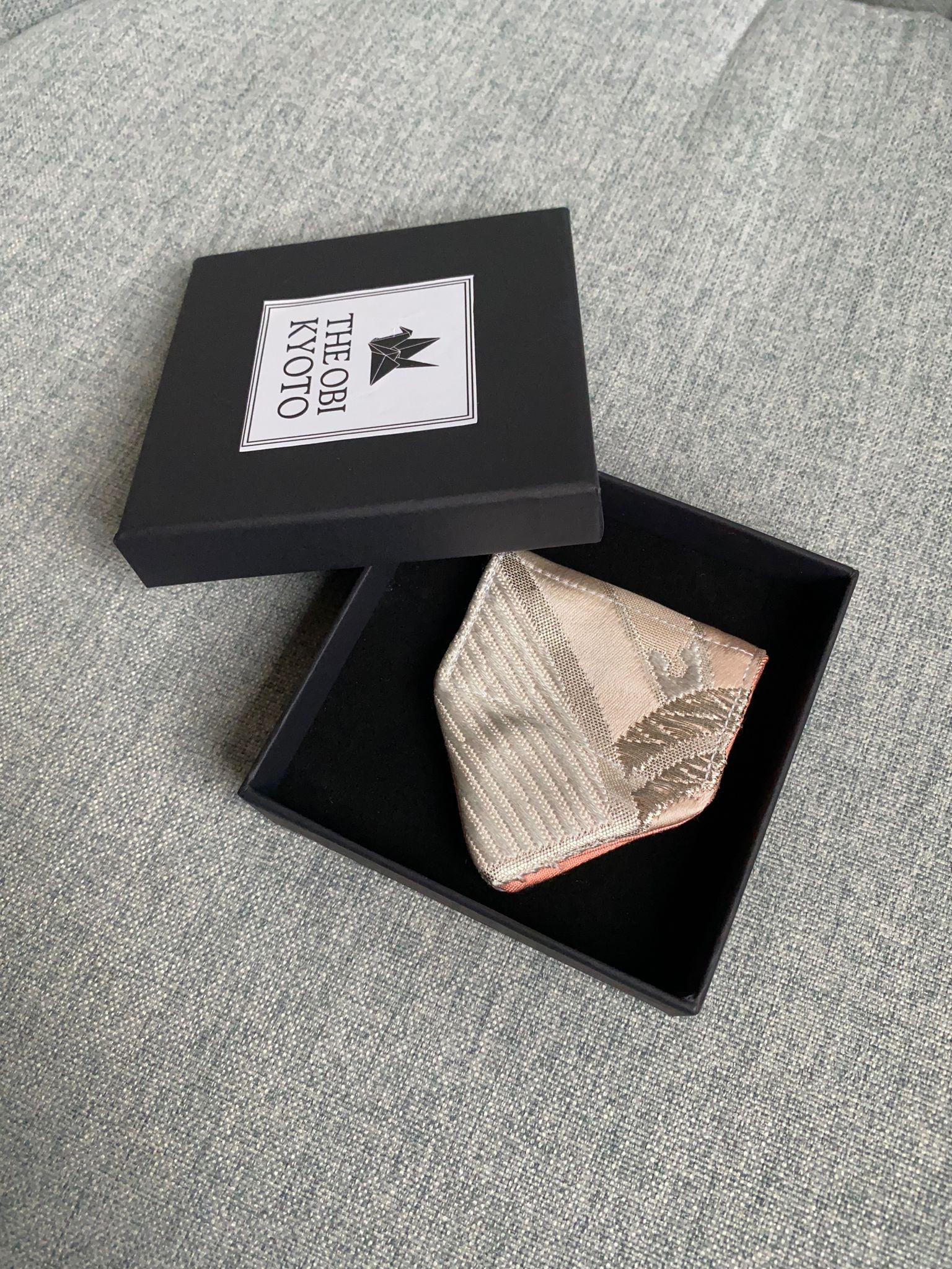 Silver Pink Fan Vintage Silk Kimono Magnetic Bookmark/扇のブックマーク